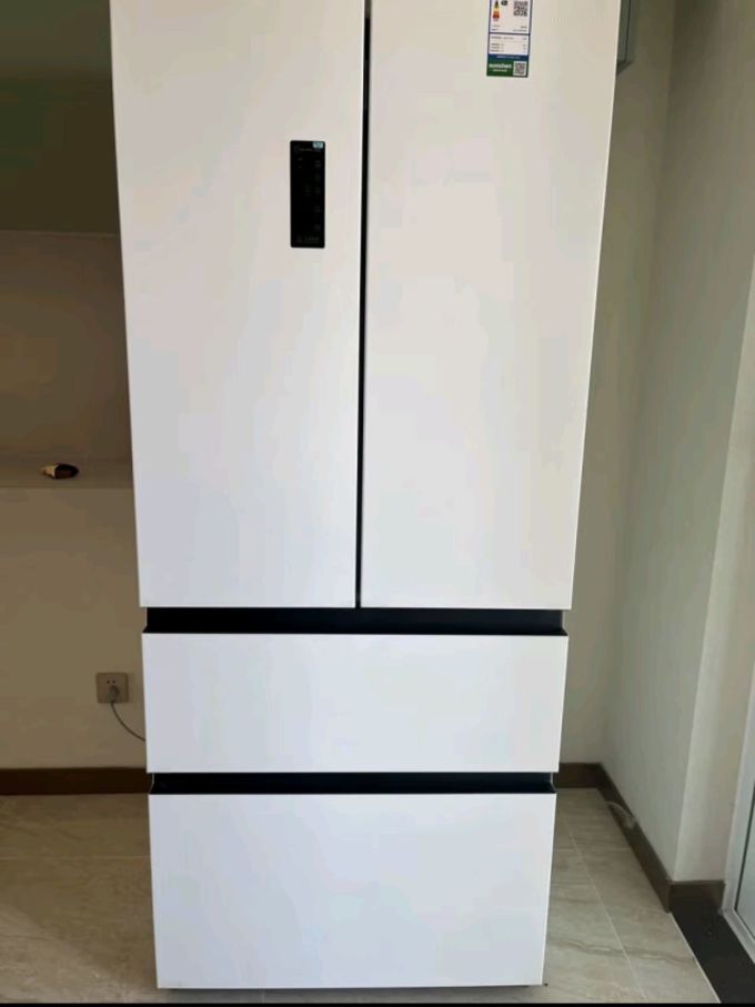 雪祺电气获得外观设计专利授权：“冰箱（复古法式）”