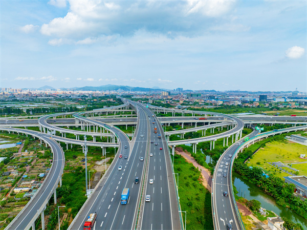 交通运输部：一季度完成交通固定资产投资6752亿元 规模总体保持高位