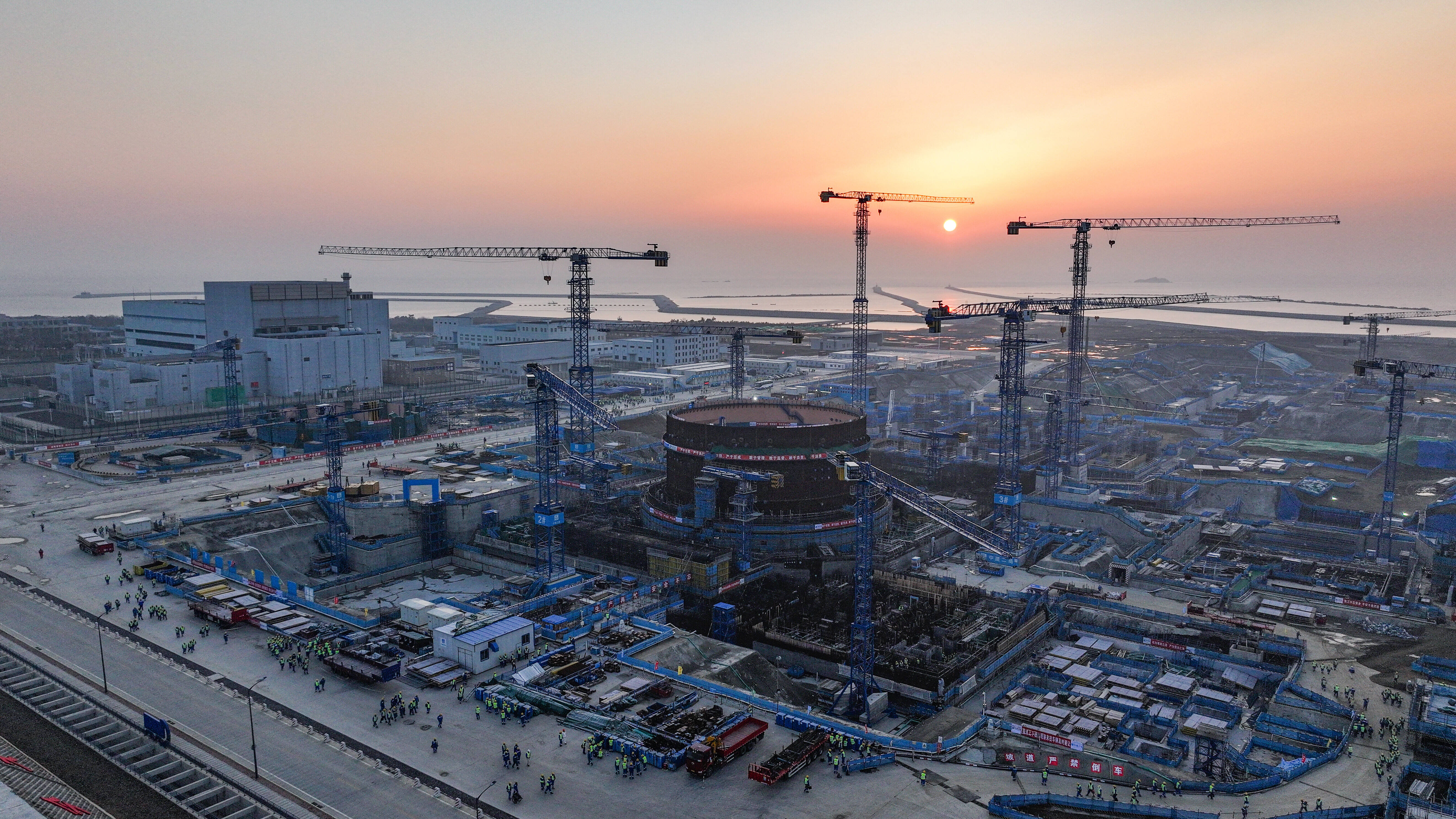 佳电股份：高温气冷堆用主氦风机是第四代核电高温气冷堆一回路唯一的能动设备