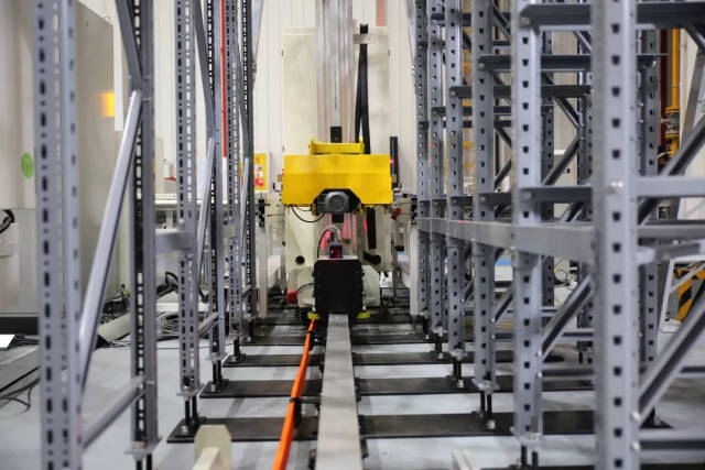 格力电器获得发明专利授权：“电容器外壳的输送设备”