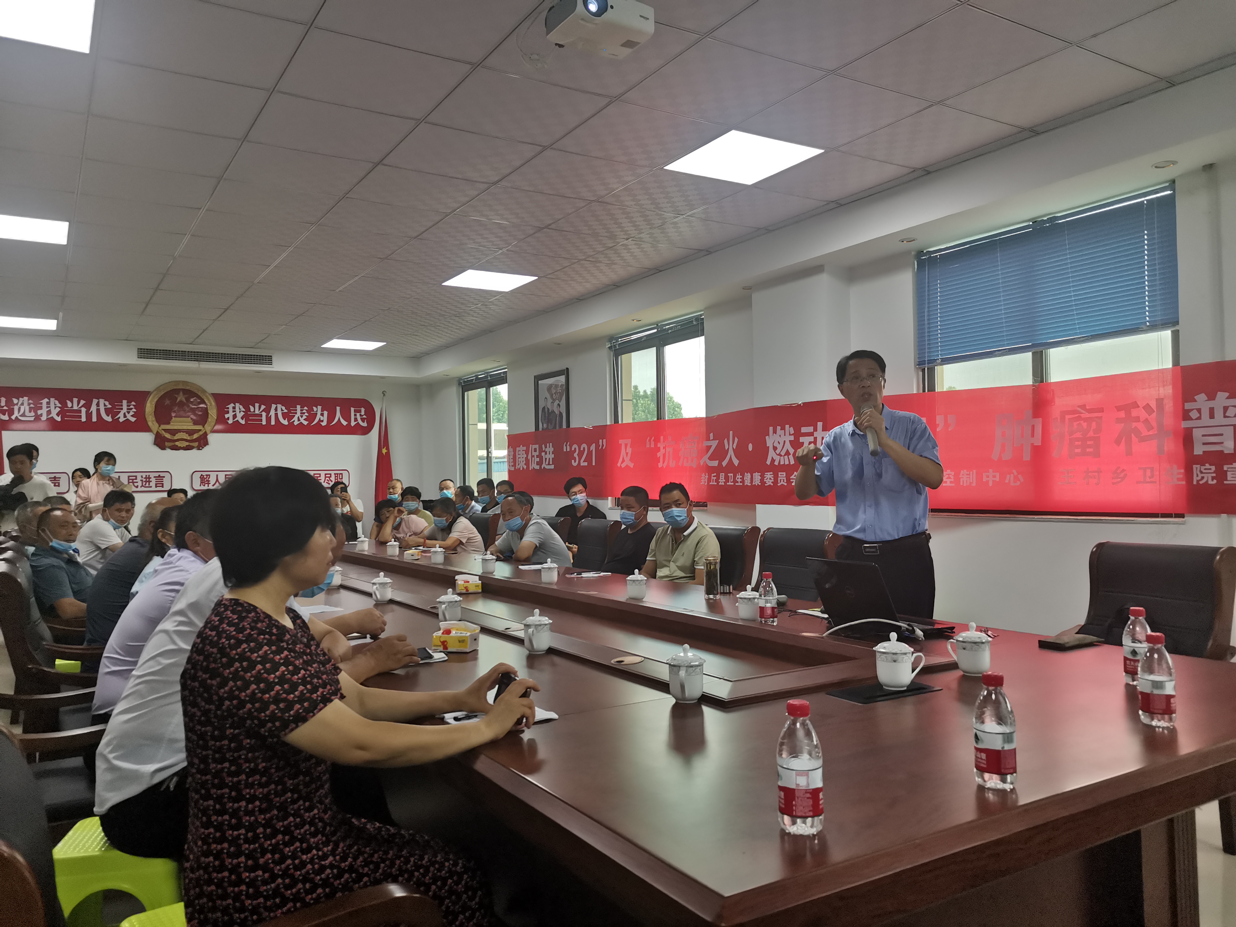 行业首发跨界破圈！华厦眼科联手挪瓦咖啡引领“医疗-消费-公益”新生态