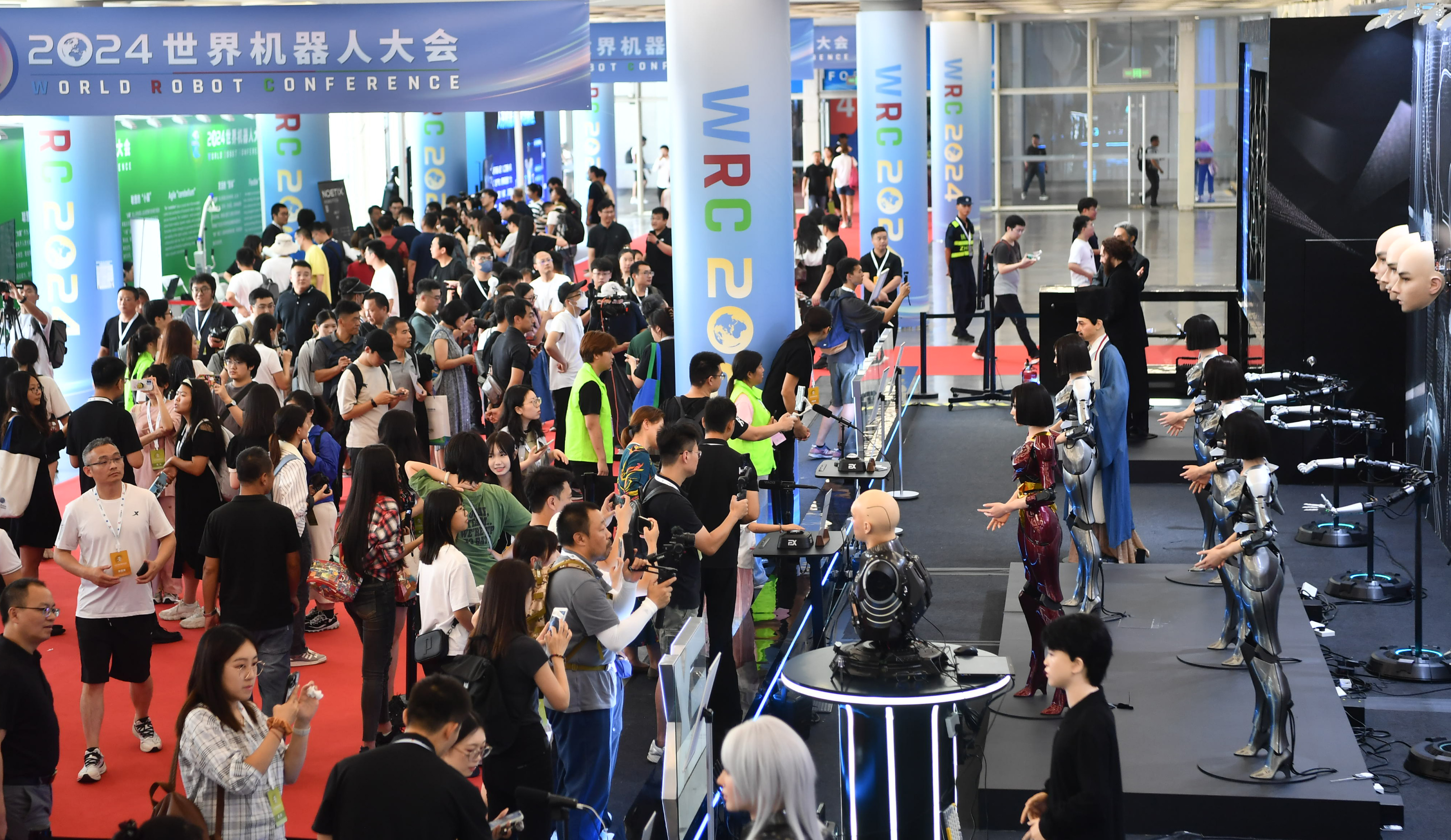 百余支队伍注册参加2025世界人形机器人运动会比赛