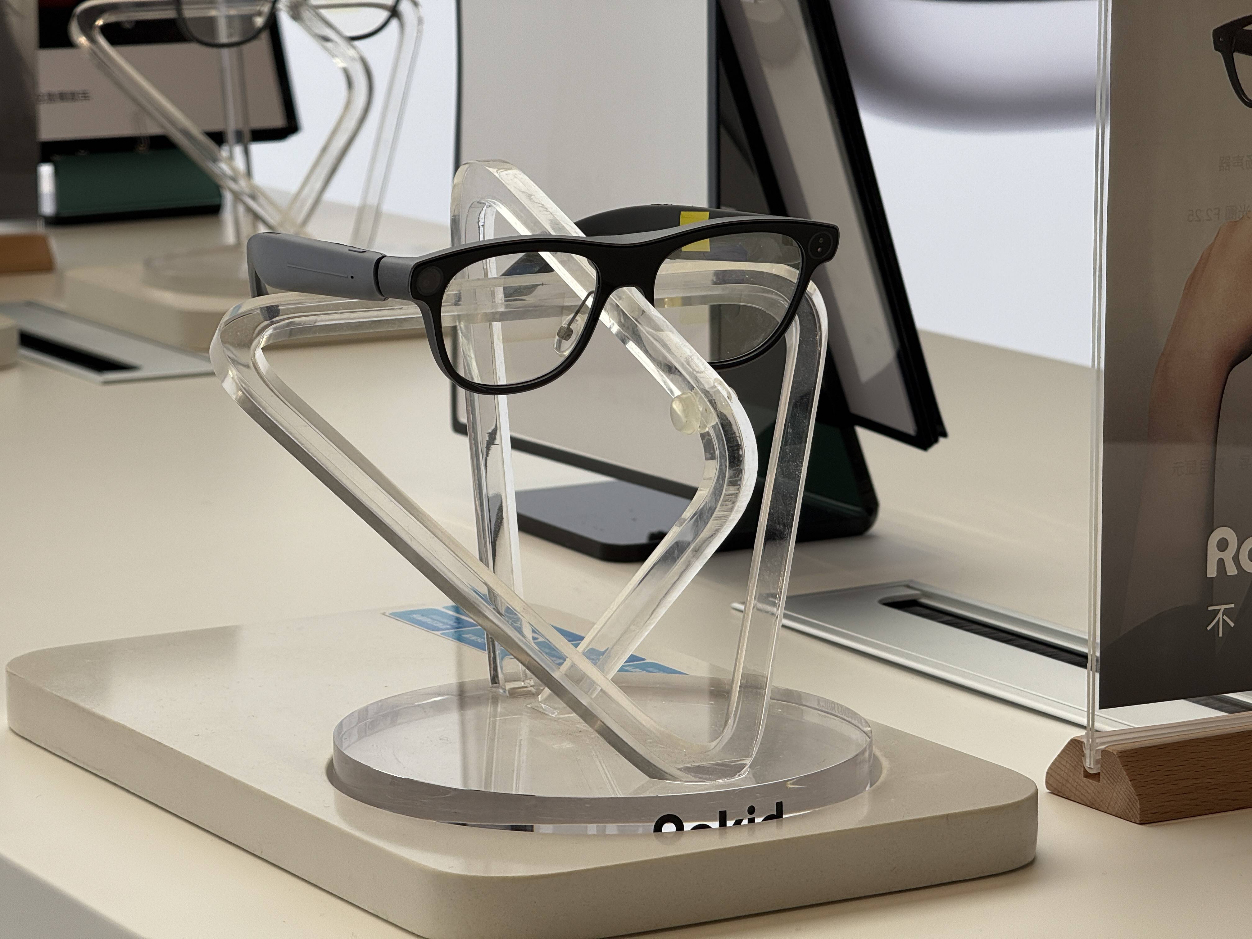 水晶光电：深化与Digilens在衍射光波导领域合作