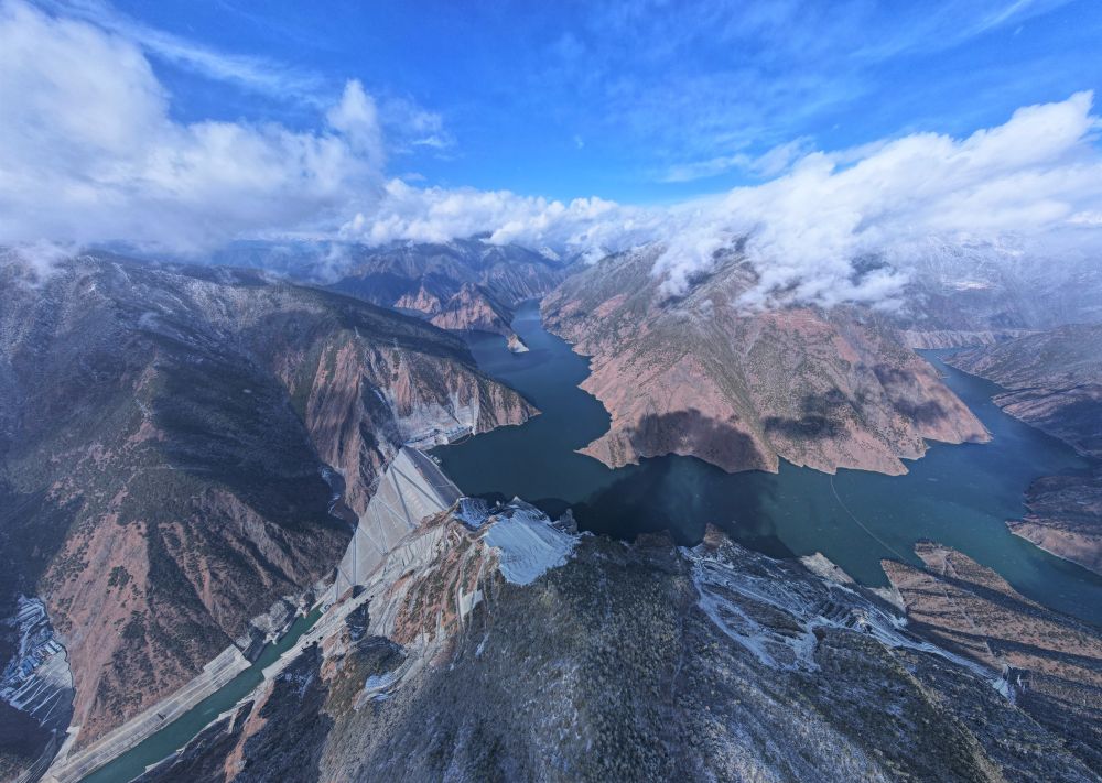 振华科技：未参与雅江水电站项目建设