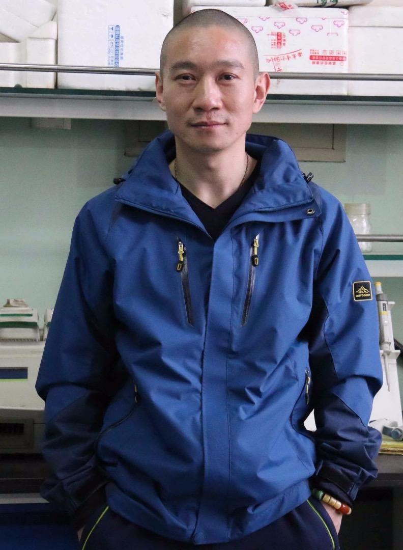 越共中央召开全国知识分子、科学家和文艺工作者座谈会