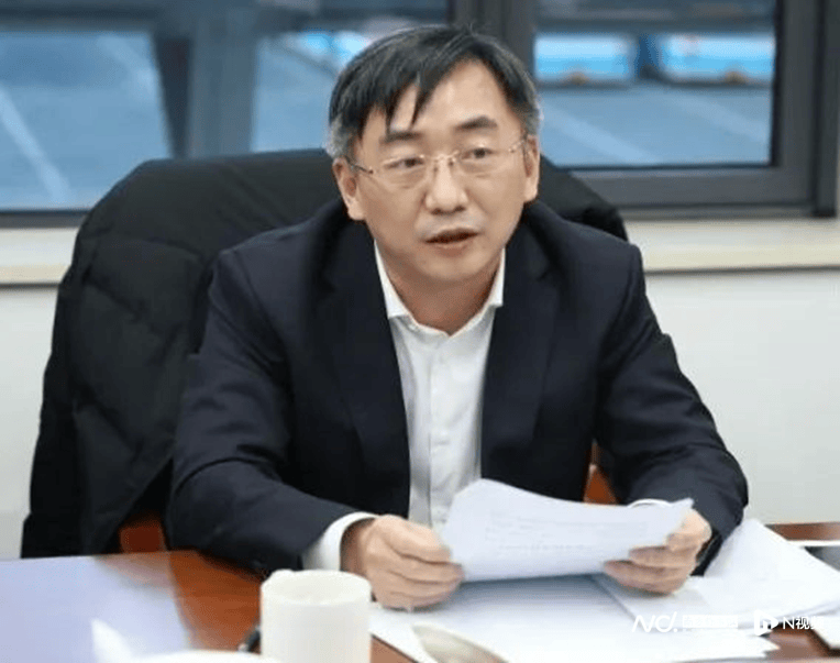 徽商银行:董事长严琛因工作调动辞任