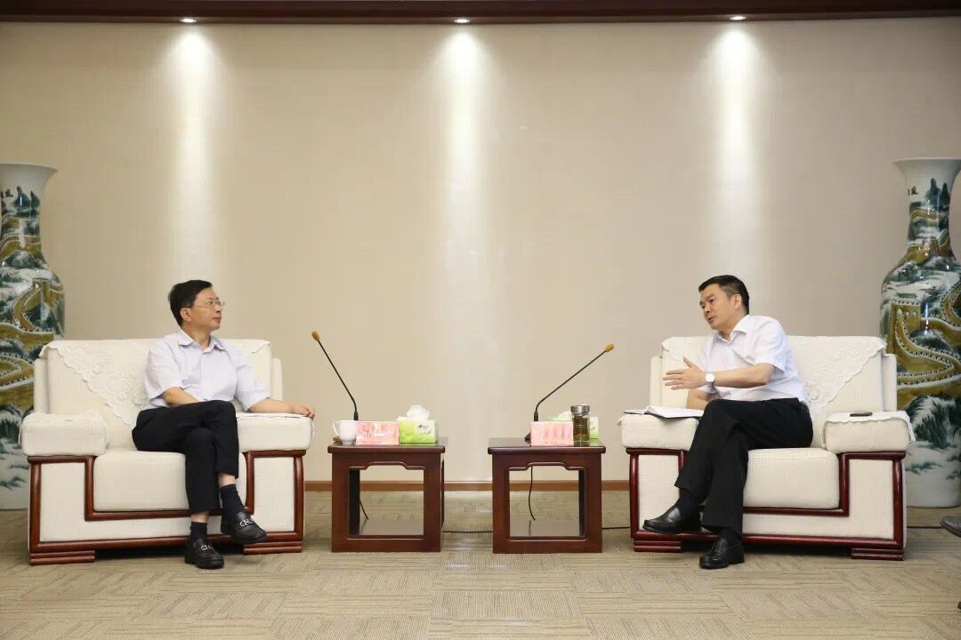 成都银行：董事长王晖辞任 提名黄建军任董事长