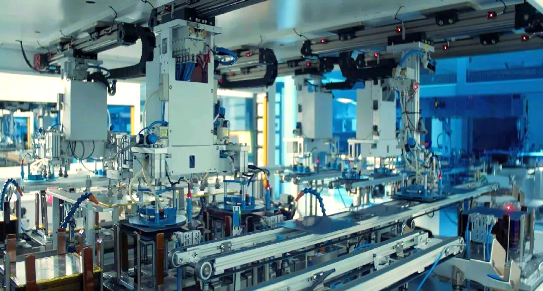 晶澳科技上半年巨亏近26亿元引信用评级机构关注，公司正筹备赴港上市