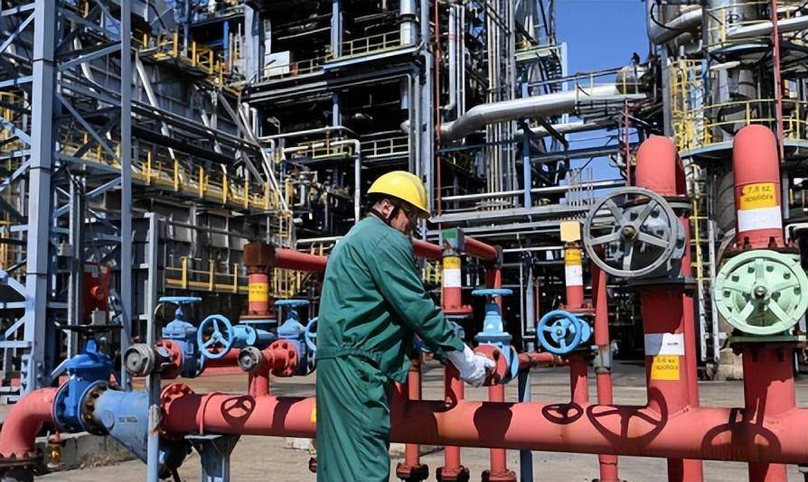 阿塞拜疆恢复对印度出口原油