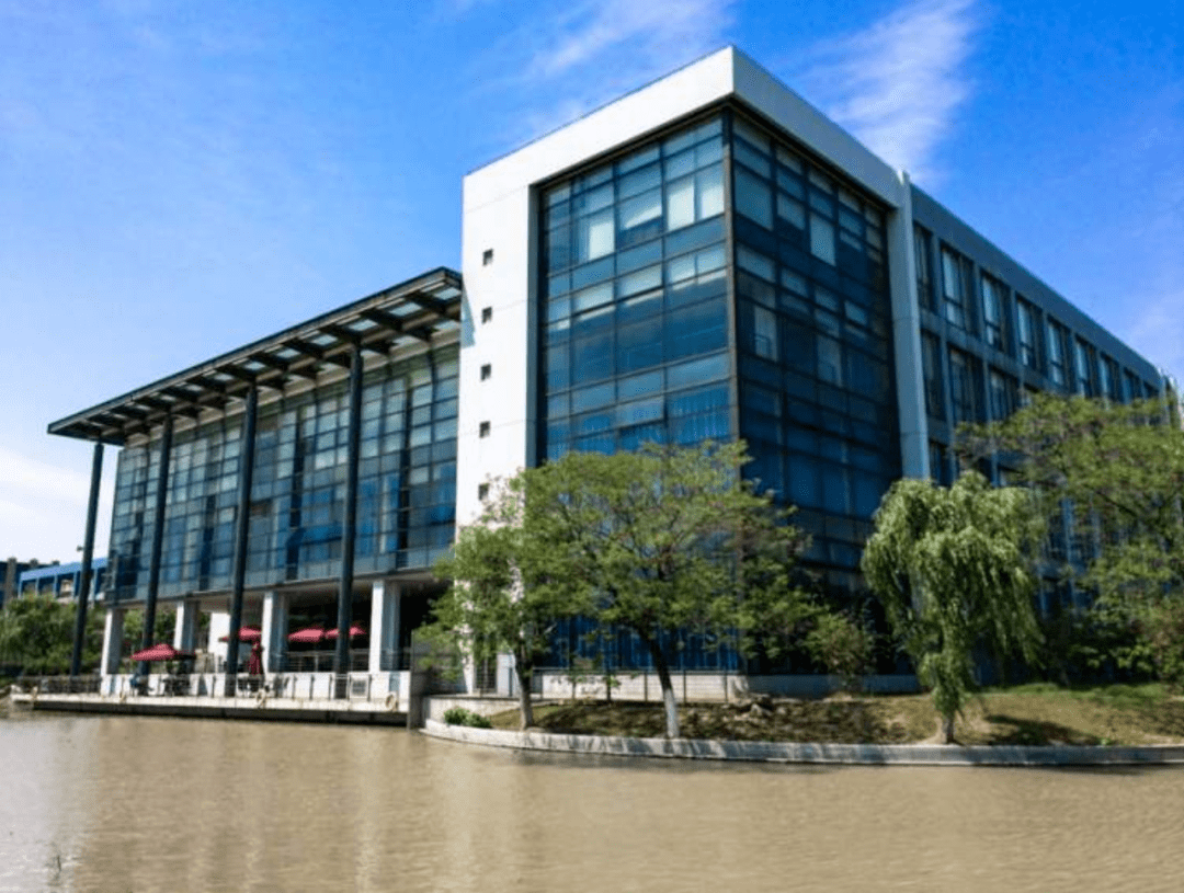 复旦张江（688505）2025年三季报简析：增收不增利，三费占比上升明显