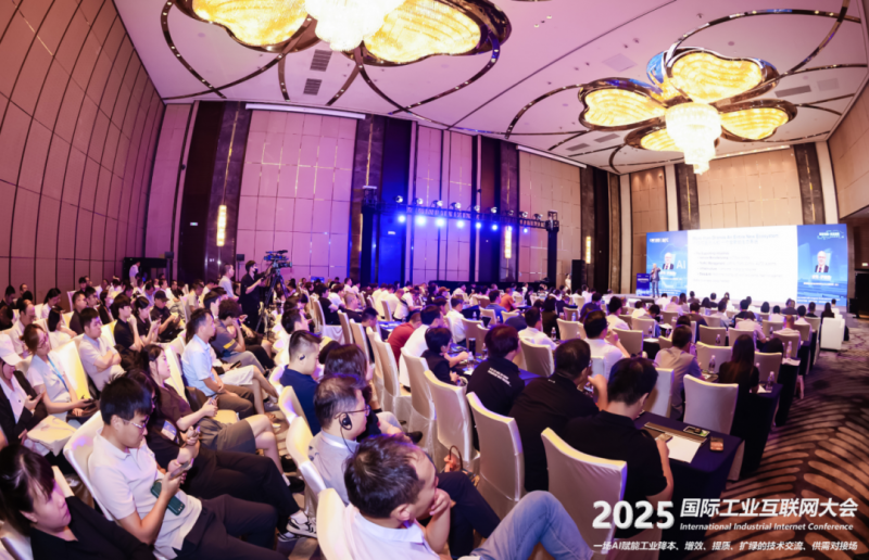 钱圣来：八赴进博之约，以创新智疗筑就“无惧癌症”新生态