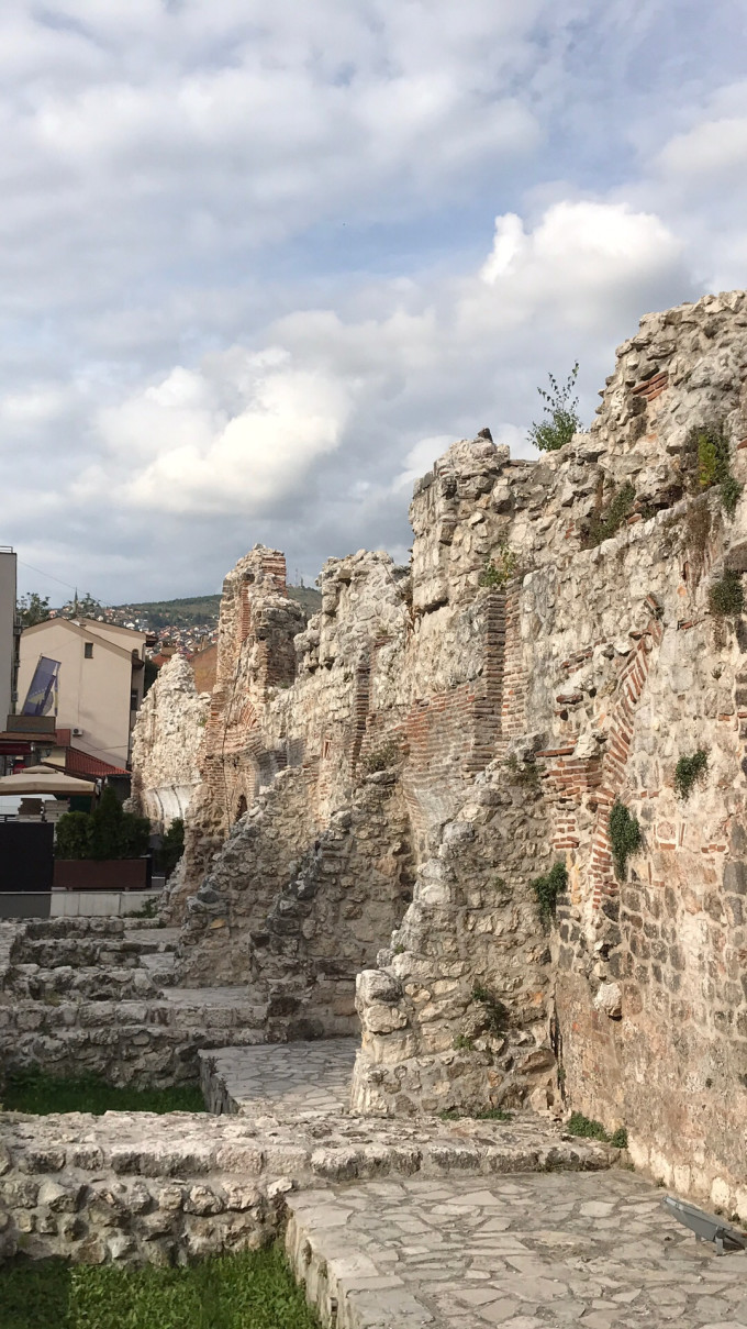 波黑联邦与HIFA油业公司签署890万马克合同以加强能源储备