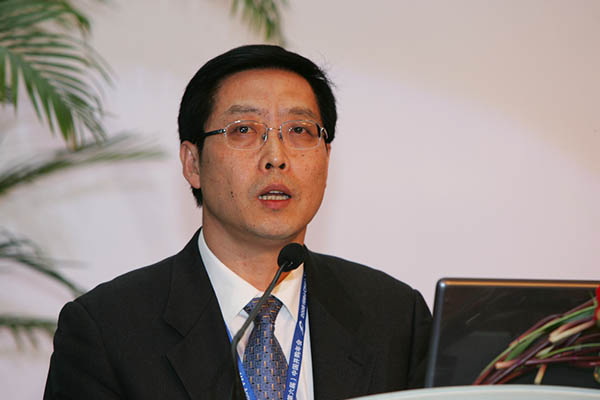 科伦药业：获准注册40亿超短期融资券