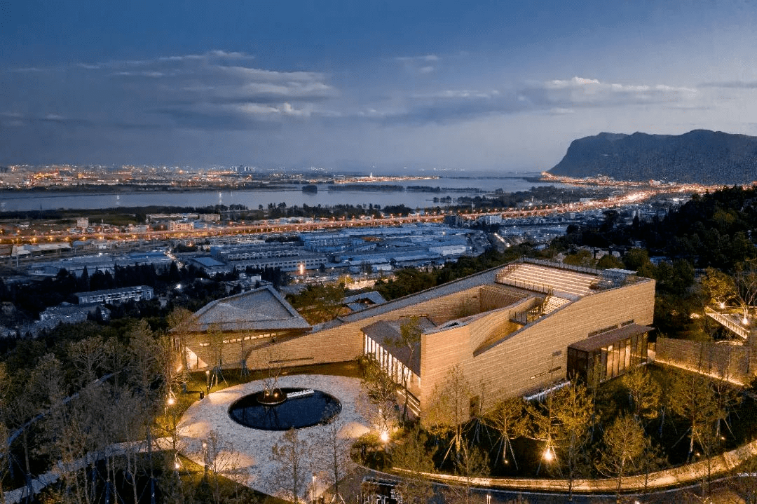 火星人：主体信用评级展望被调整为负面