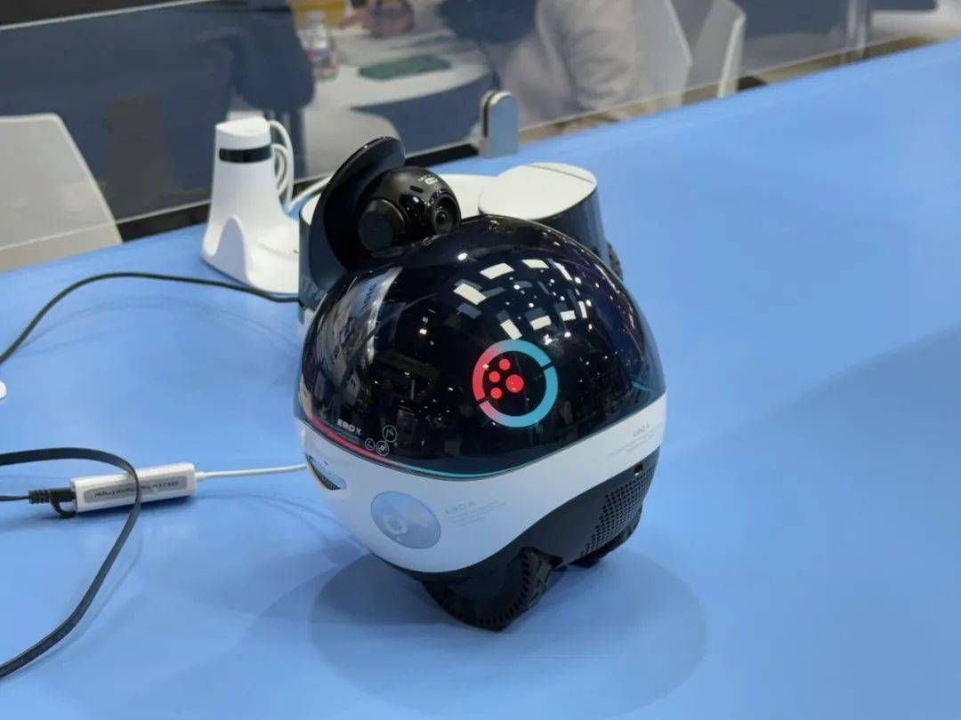 服务机器人竞争进入下半场，科沃斯用产品和服务创新破“卷”突围