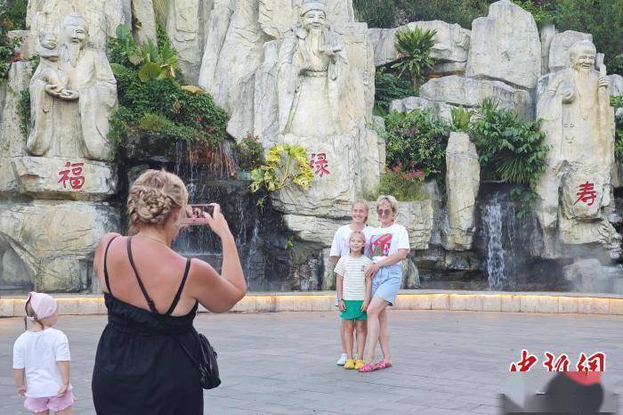 前三季度肯游客到访量增长48%