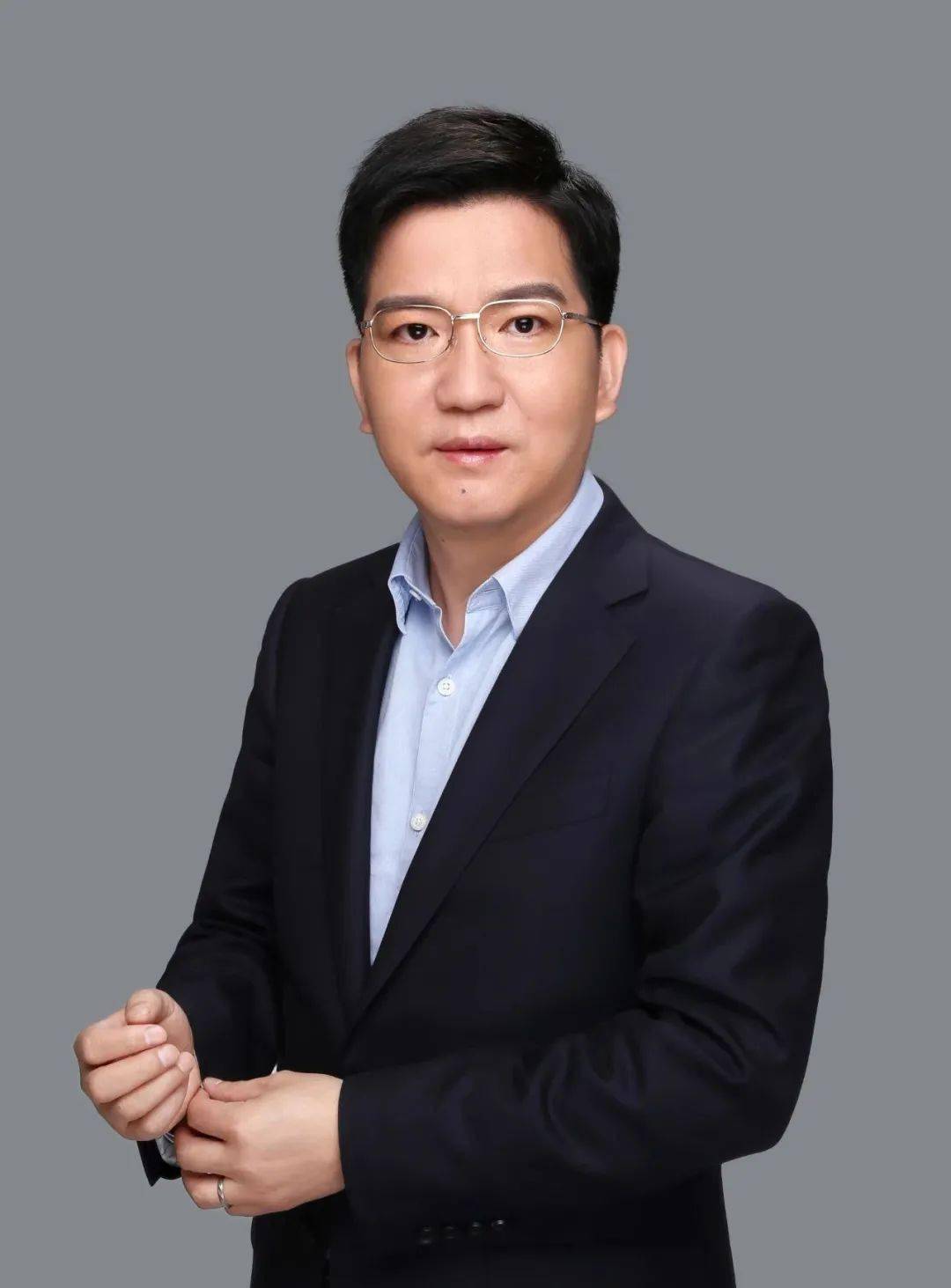 中科软：12月25日高管王欣减持股份合计26.2万股