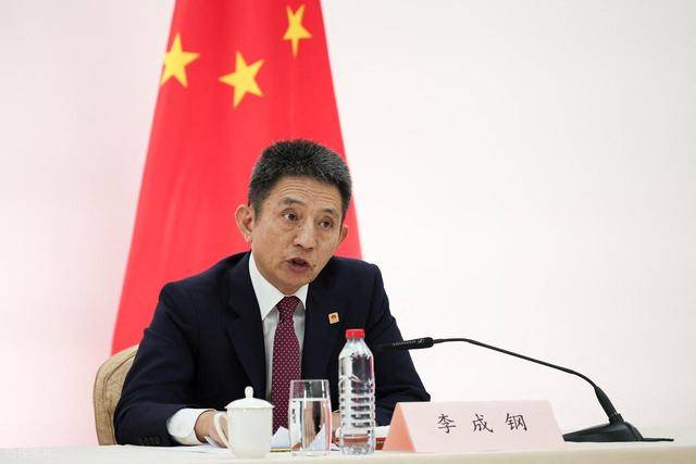 李成钢国际贸易谈判代表兼副部长会见美国苹果公司首席运营官萨比赫・汗