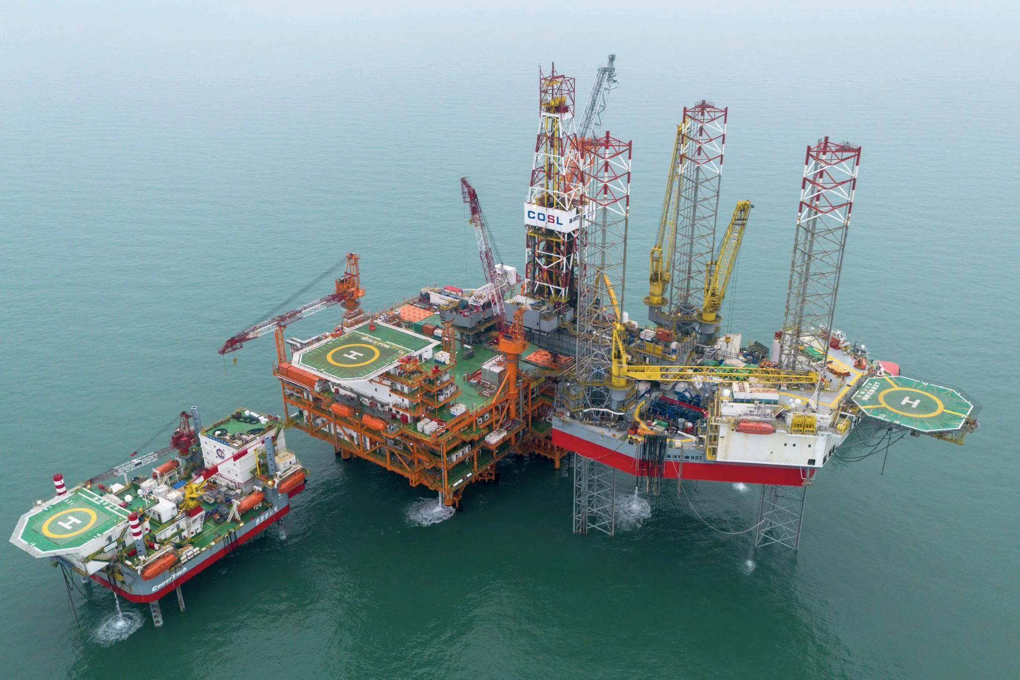 北部湾港(000582.SZ)：拟114.03亿元投资建设防城港港30万吨级码头工程