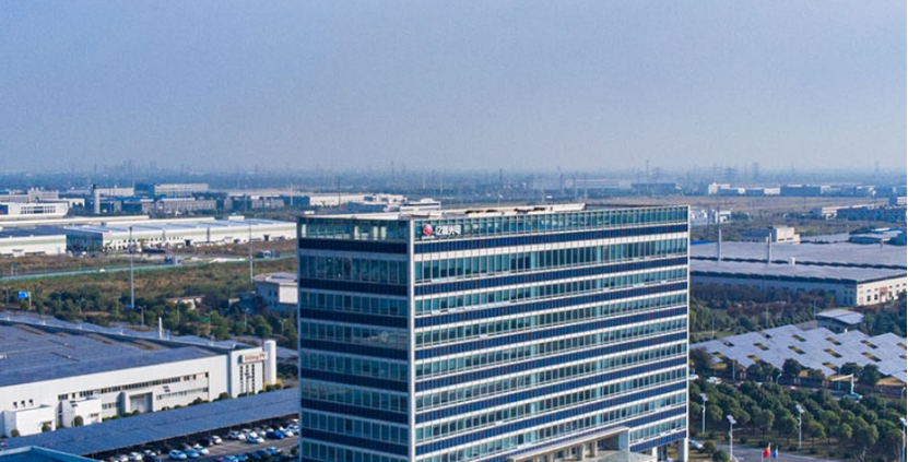 亏损加剧，光伏企业晶科能源2025年预亏超59亿元 | 债市财报观察