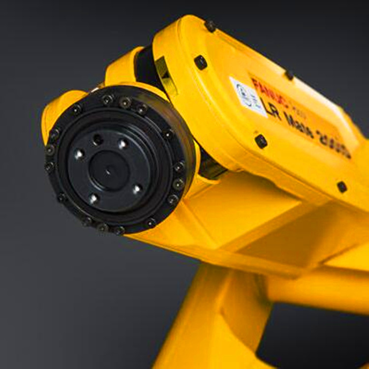 振华重工获得实用新型专利授权：“户外型具有协同控制多台工业机械臂功能的机器人系统柜”