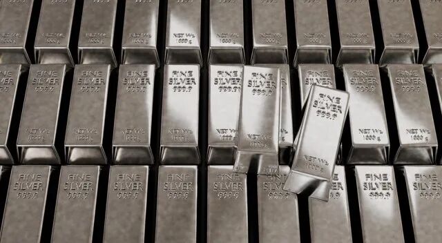 宏利聚利债券LOF：将于2月2日开市起至当日10:30停牌