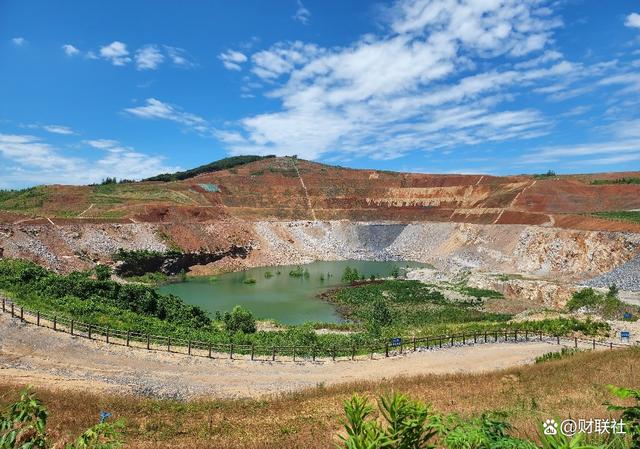 旗滨集团：超短期融资券及中期票据获准注册