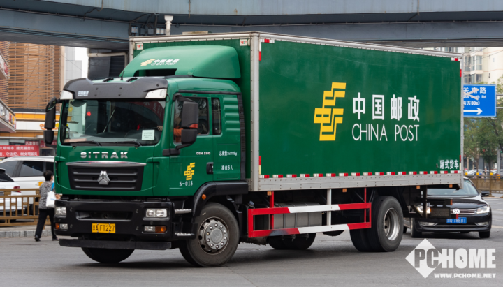 2025年邮政寄递达2165亿件 现存快递物流相关企业超131万家