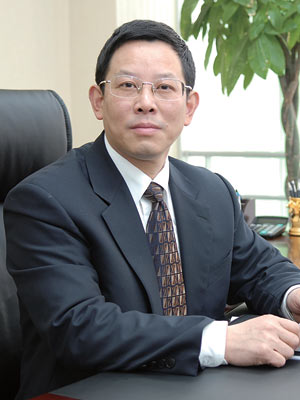 陆俊获批担任国投财务公司董事、总经理