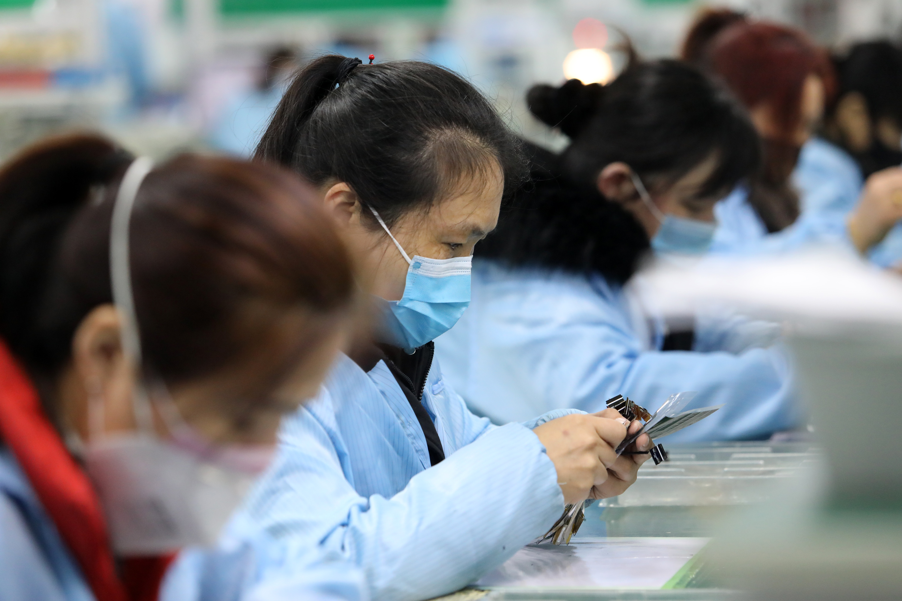 海翔药业：公司染料板块目前生产经营活动正常有序