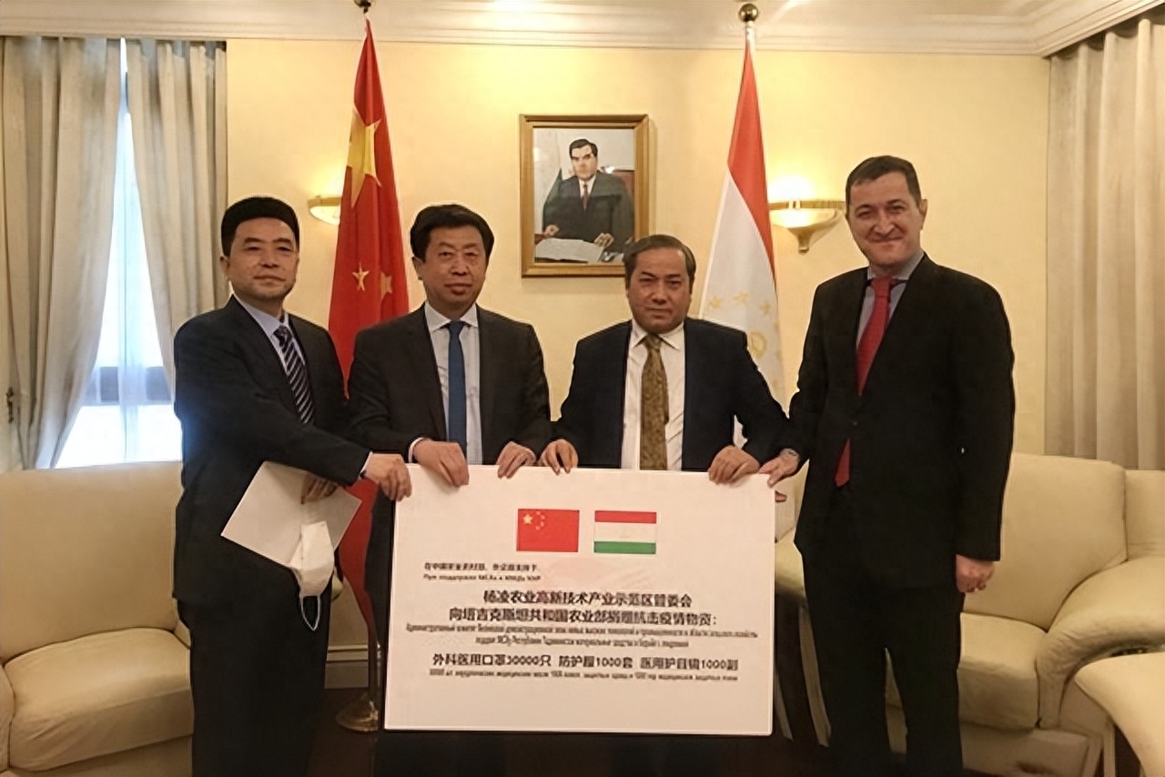 乌兹别克斯坦将从塔吉克斯坦采购30万吨铁矿石