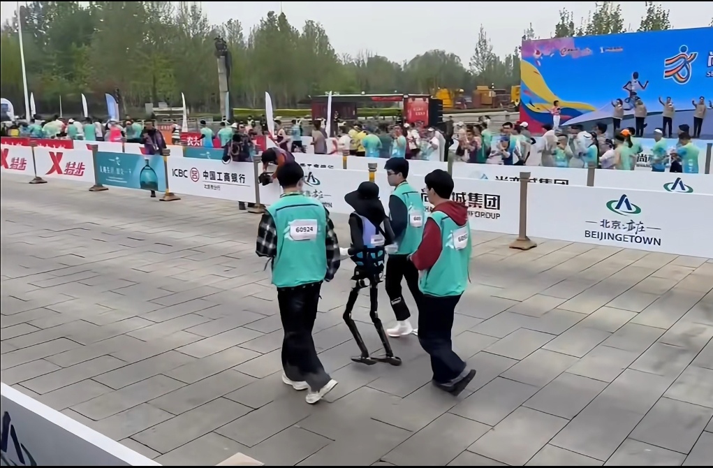 明日鸣枪！2026亦庄人形机器人半马战队抢先看