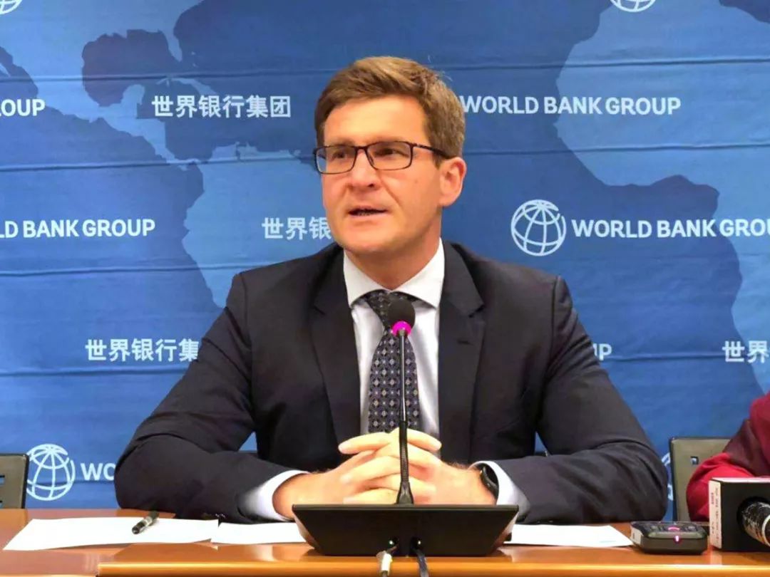 斯里兰卡与世界银行集团启动新的合作伙伴关系，旨在创造就业机会并吸引私人投资