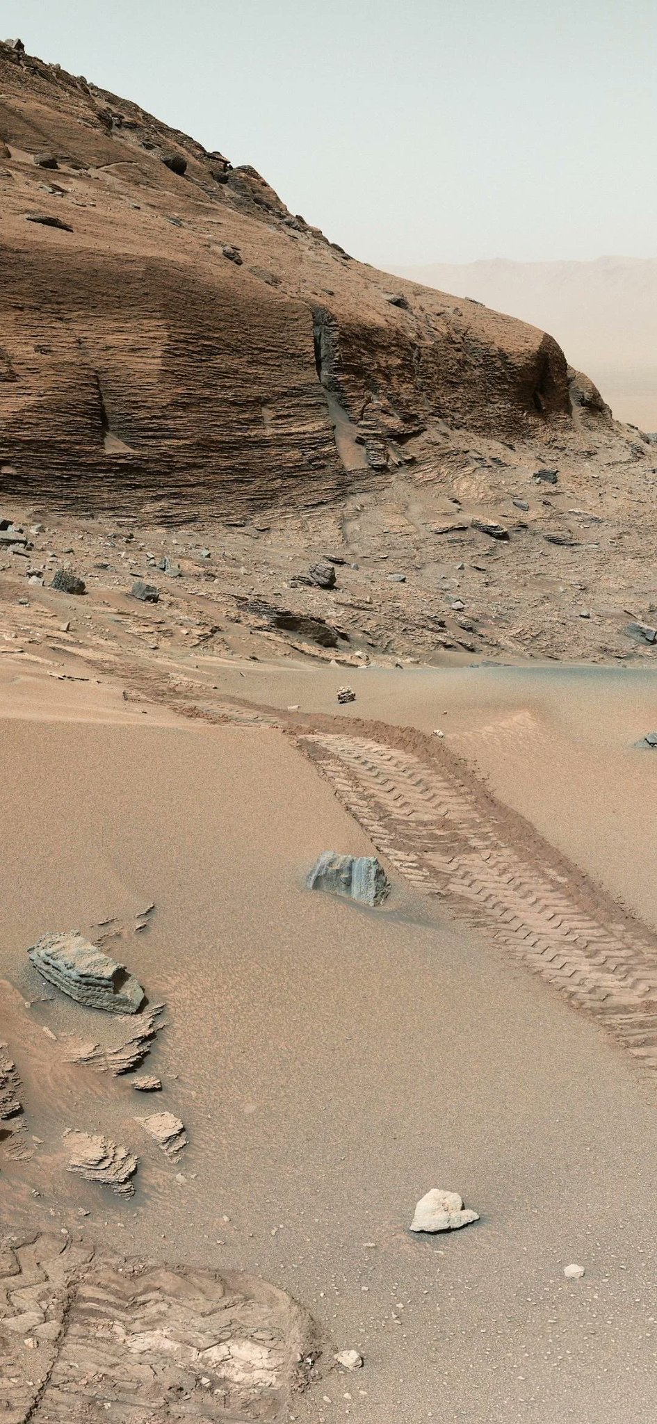 “好奇”号火星车新发现:多种有机分子首次确认存在于火星