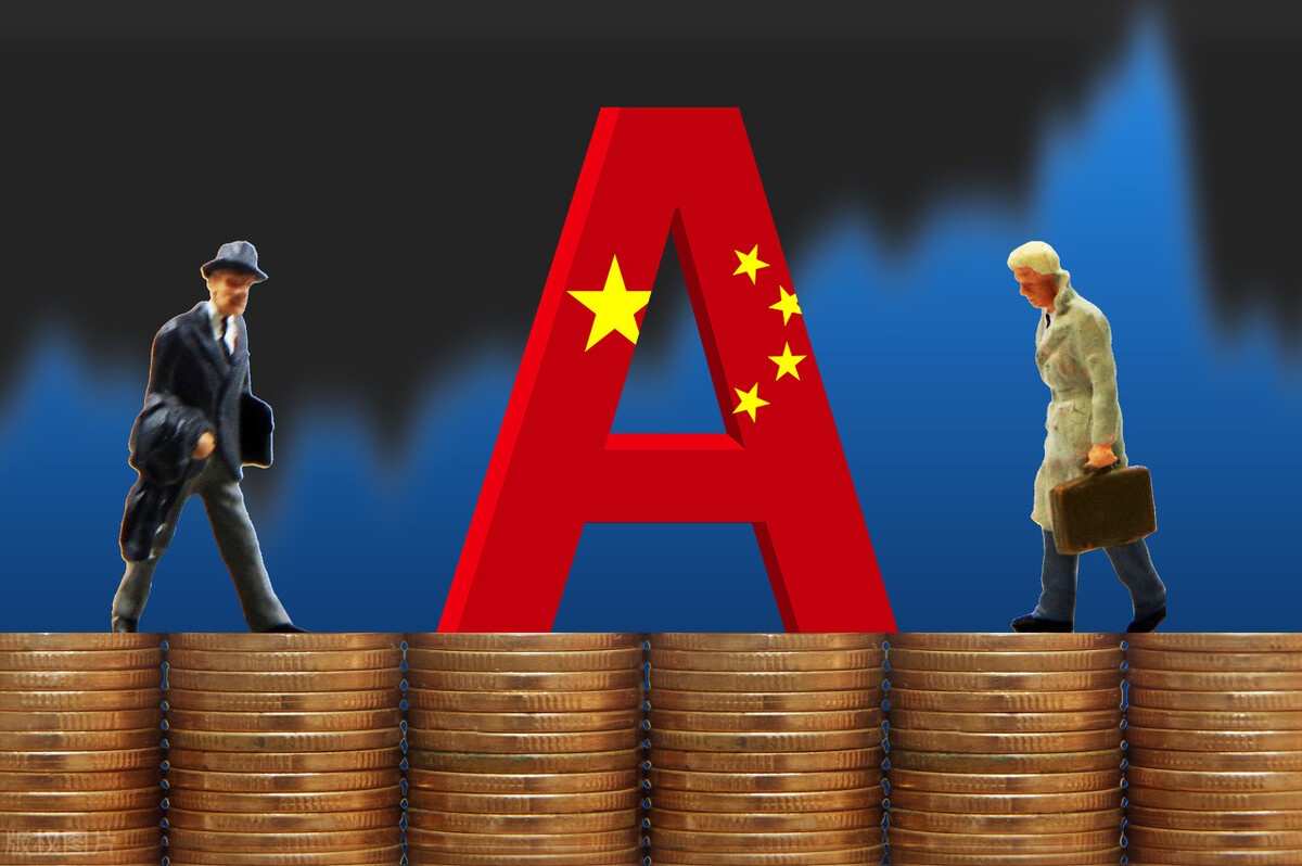 创业板指午后下挫跌逾2%，创业板ETF易方达（159915）获资金逆势加仓，全天净申购超2亿份