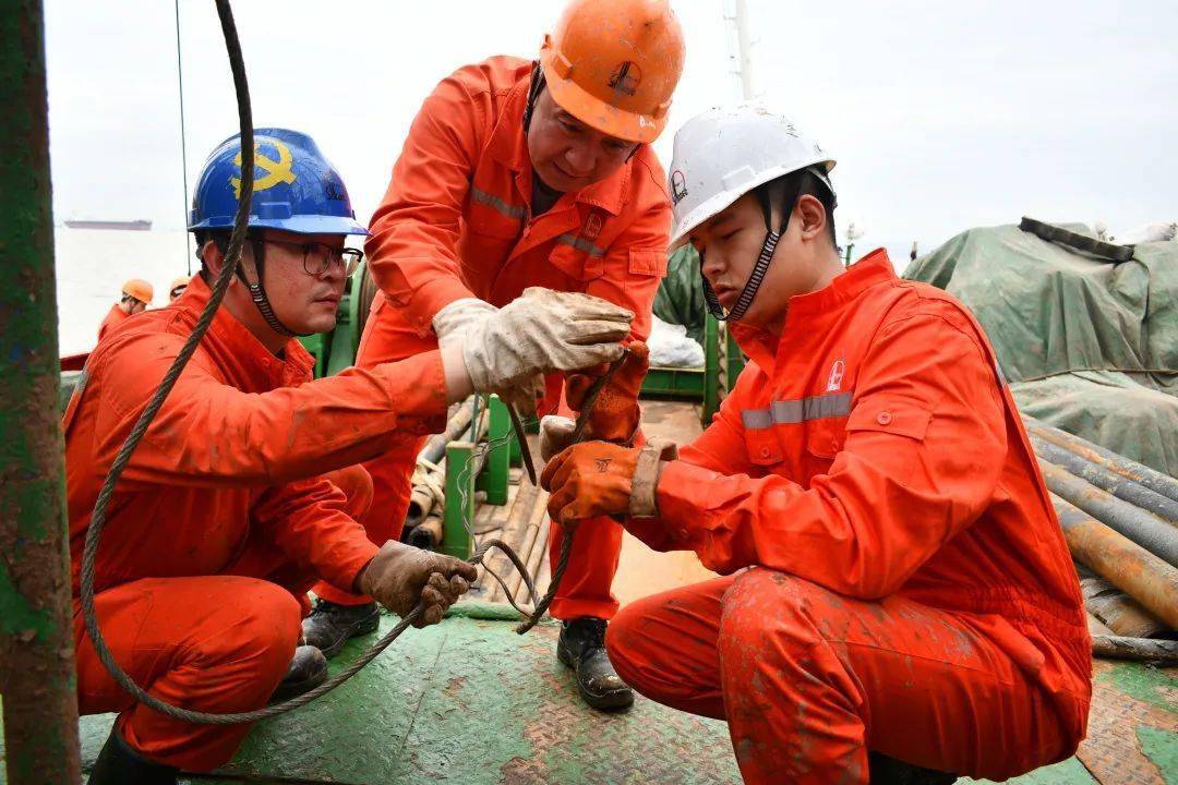 中集集团获得发明专利授权:“海洋平台的立管安装装置”